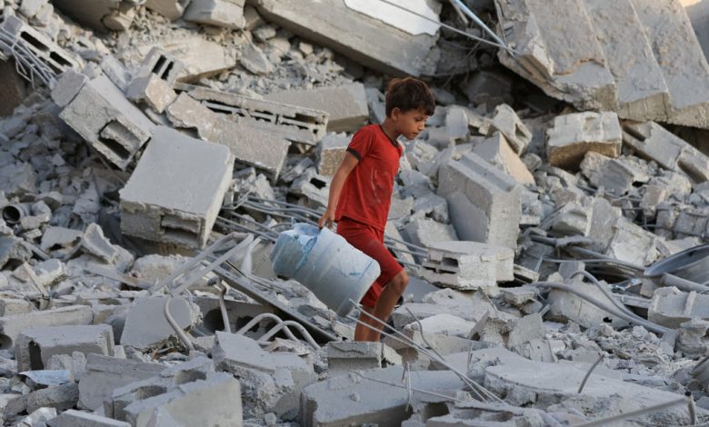 İsrail’den Gazze’ye en ağır hava saldırısı 11 Gazze kentinde hava saldırılarını yoğunlaştıran İsrail, yüz binlerce sivile şehri terk etme çağrısı yaptı. Açlıkla boğuşan bölgede insani kriz derinleşiyor.