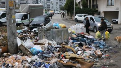 CHP’li Zeybek’e çöp krizi tepkisi: İzmir’i çöplerin ortasında bıraktınız 11 CHP’li Gökan Zeybek’in İzmir’deki çöp krizinden Çevre ve Şehircilik Bakanlığı’nı sorumlu tutmasına AK Parti Genel Sekreteri Eyüp Kadir İnan sert sözlerle karşı çıktı.
