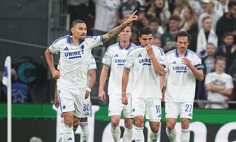 Şampiyonlar Ligi'nde Danimarka temsilcisi Kopenhag, Bayer Leverkusen ile efsane Henrik Larsson'un oğlu Jordan Larsson'un gol attığı maçta 2-2 berabere kaldı