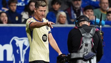 Barcelona'yı Lewandowski kurtardı 10 İspanya Ligi'nde Barcelona, 1-0 geriye düştüğü Oviedo deplasmanında Robert Lewandowski ile maçı çevirdi