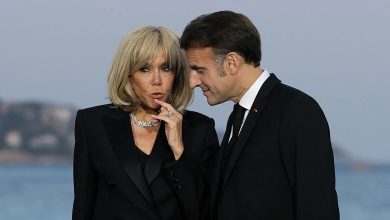 Fransa Cumhurbaşkanı Emmanuel Macron ve eşi Brigitte Macron, ABD’li aşırı sağcı influencer Candace Owens hakkında açtıkları iftira davasında yeni bir adım atıyor.
