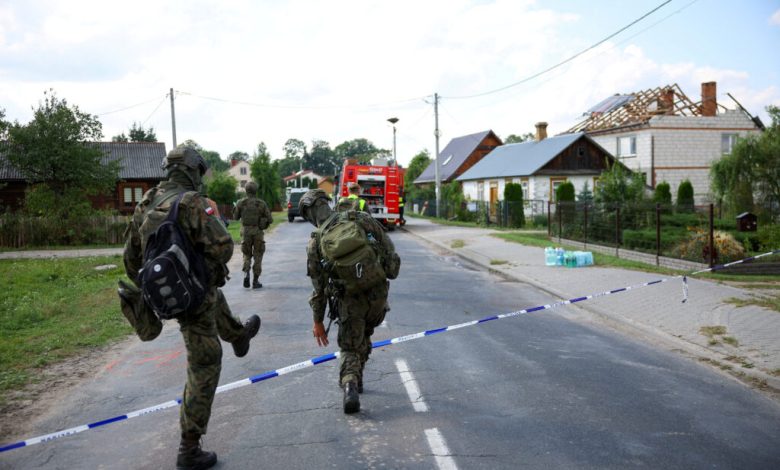 Polonya’dan Rusya’ya sert uyarı: Putin Batı’nın tepkisini yokluyor 3 Polonya Dışişleri Bakanı Radosław Sikorski, Moskova’nın Batı’nın sınırlarını test etme girişimi olduğunu söyledi.