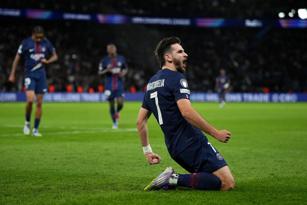 Paris Saint Germain zorlanmadı bile 1 psgson1