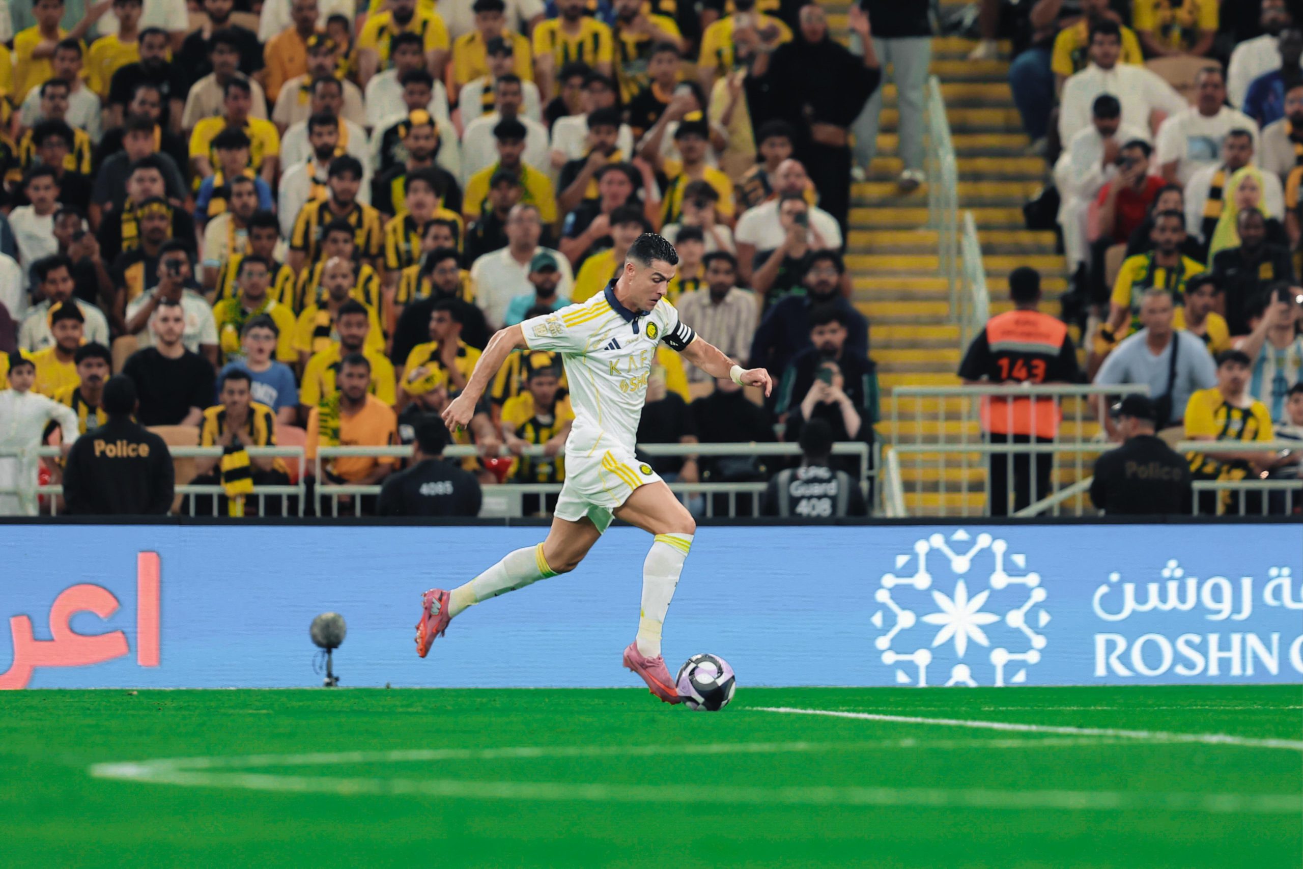 Al Nassr dümdüz edip gidiyor 1 Jorge Jesus ve Cristiano Ronaldo'lu Al Nassr, Suudi Arabistan Ligi'nin son şampiyonu Al İttihad Jeddah'ı deplasmanda 2-0 yendi