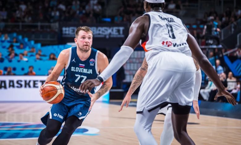 Almanya yarı finalde 4 2025 Avrupa Basketbol Şampiyonası'nda Almanya ilk çeyrekte 11 sayı geriye düştüğü Slovenya'yı yenerek yarı finalde Finlandiya ile eşleşti