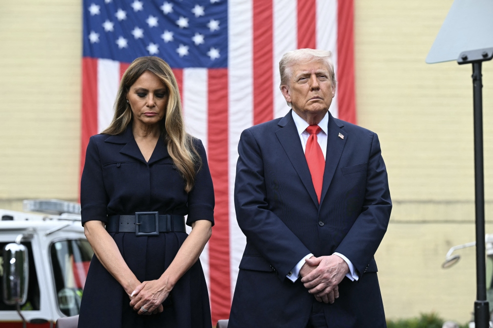 Trump’tan Charlie Kirk’e için “Özgürlük Madalyası” açıklaması 1 ABD Başkanı Donald Trump, 11 Eylül saldırılarının 24’üncü yıldönümünde Pentagon’da düzenlenen anma töreninde konuştu. Trump