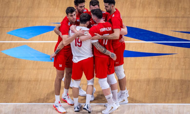 2025 Dünya Erkekler Voleybol Şampiyonası'nda Filenin Efeleri, çeyrek finalde Polonya'ya 3-0 yenilerek elendi