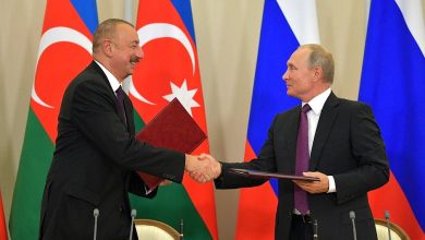 Vladimir Putin, İlham Aliyev’i kurtardı 10 Rusya Devlet Başkanı Vladimir Putin, Azerbaycan Cumhurbaşkanı İlham Aliyev’e darbe girişimini önceden haber vererek engelledi