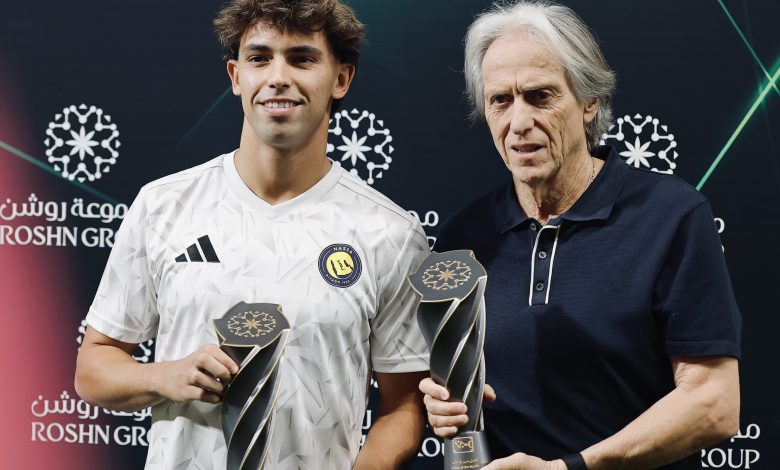 Al Nassr, Suudi Arabistan’da rakip tanımıyor 8 Jorge Jesus ve Cristiano Ronaldo’lu Al Nassr, Al Fateh’i 4-1 yenerek Suudi Arabistan ilk 5 haftada 5 galibiyetle yoluna kayıpsız devam etti