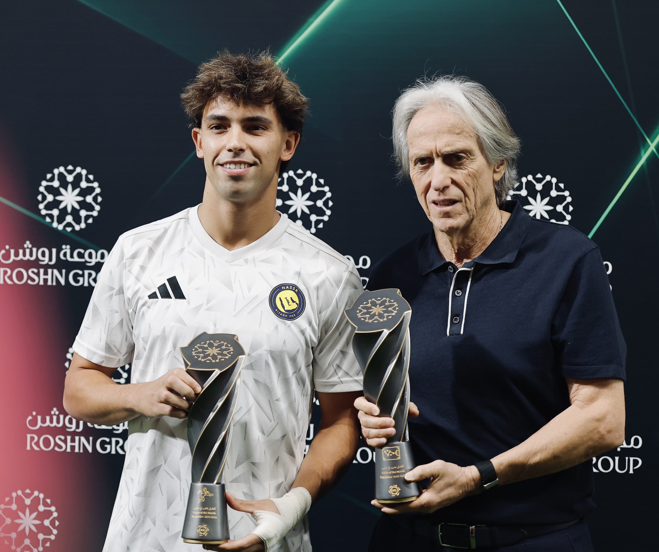 Al Nassr, Suudi Arabistan’da rakip tanımıyor 1 Jorge Jesus ve Cristiano Ronaldo’lu Al Nassr, Al Fateh’i 4-1 yenerek Suudi Arabistan ilk 5 haftada 5 galibiyetle yoluna kayıpsız devam etti