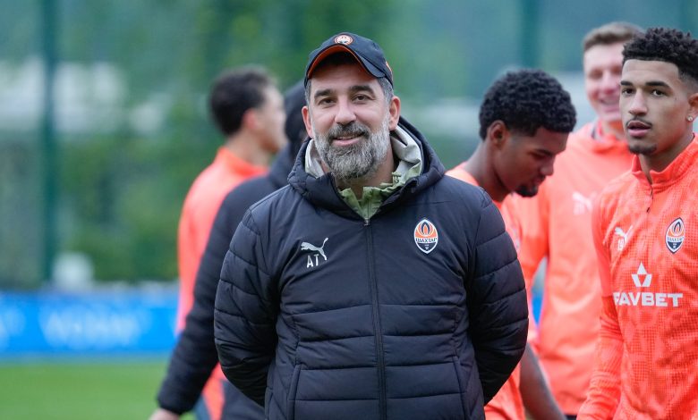 Arda Turan’ın takımı kopyalandı! 18 Rusya, Arda Turan’ın teknik direktörlüğünü yaptığı Ukrayna ekibi Shakhtar Donetsk’in sahtesini kurup kendi ligine katacak