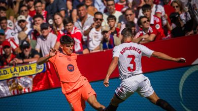 İspanya Ligi'nde Barcelona, Lewandowski'nin penaltı kaçırdığı Sevilla karşısında bu sezon ilk yenilgisini aldı ve zirveden düştü