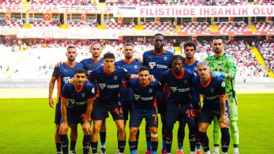 Başakşehir’den altın 3 puan 1 Başakşehir, Trendyol Süper Lig’de Antalyaspor’u deplasmanda 4-0 yenerek bu sezon ikinci galibiyetini aldı