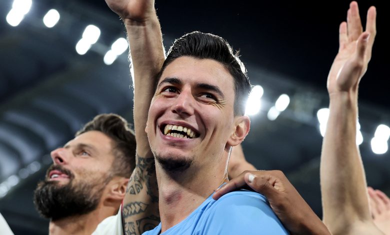 Berke Özer kampı terk etti 8 A Milli Futbol Takımı'nda Bulgaristan maçının kadrosuna alınamamasına tepki gösteren Berke Özer kamptan ayrıldı