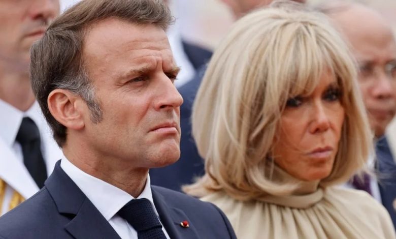 Fransa Cumhurbaşkanı Emmanuel Macron’un eşi Brigitte Macron’un, ülkenin resmi vergi portalında “Jean-Michel” ismiyle kayıtlı olduğu ortaya çıktı.