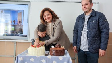 Burcu Köksal’dan “Gitmiyorum” mesajı 3 Afyon Belediye Başkanı Burcu Köksal, AK Parti’ye geçeceği iddiasını yalanlarken partisi CHP’nin yöneticilerine de sitem etti