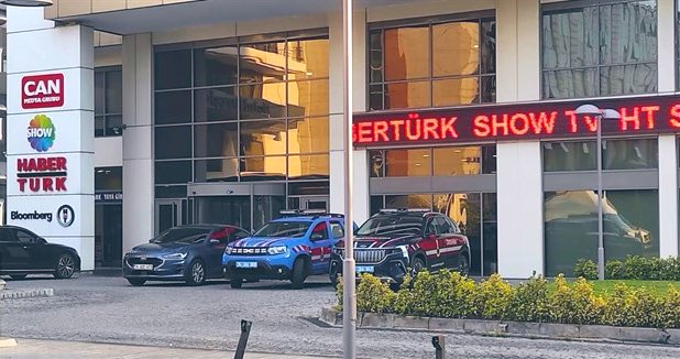 Can Holding’e ikinci dalga operasyon 1 Can Holding'e operasyonda hakkında gözaltı kararı verilen 35 kişiden 26'sı gözaltına alınırken 3 kişinin yurt dışında olduğu ve 6 kişinin de arandığı ifade edildi