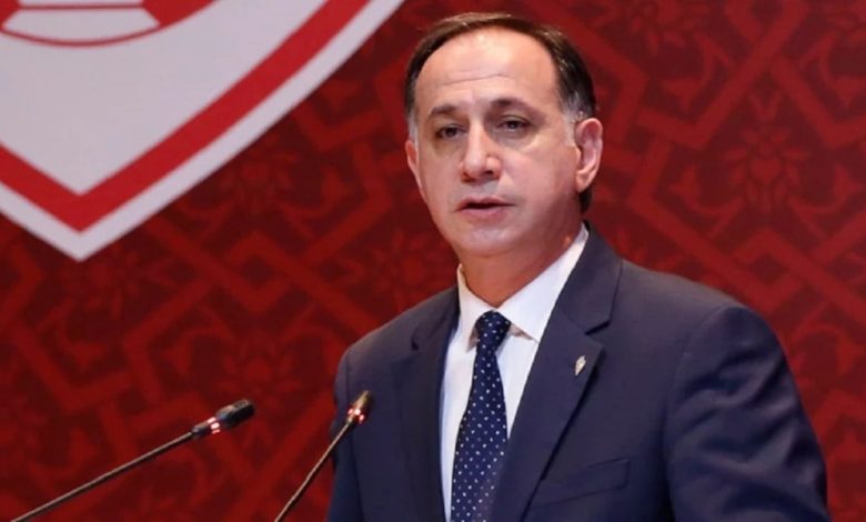 Ferhat Gündoğdu'ya suç duyurusu 6 Adı açıklanmayan bir Süper Lig hakemi, Merkez Hakem Kurulu Başkanı Ferhat Gündoğdu hakkında İstanbul Cumhuriyet Başsavcılığı'na suç duyurusunda bulundu