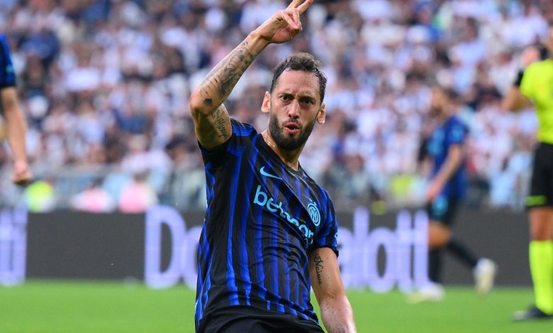 Galatasaray, Hakan Çalhanoğlu için kararlı 18 Galatasaray, yaz transfer döneminde Fenerbahçe'nin de gündemine gelen Hakan Çalhanoğlu'nu transfer etmek istiyor