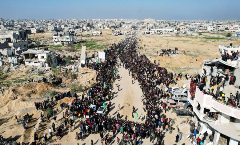 Hamas, serbest bırakılacak 20 İsrailli esirin listesini açıkladı 4 Gazze’de ateşkes ve esir takası anlaşması kapsamında Hamas, serbest bırakılacak 20 İsrailli esirin ismini duyurdu.