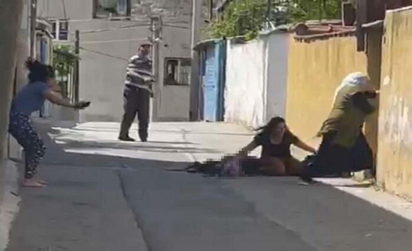 Katliama haksız tahrik indirimi 1 Sokak köpeklerini besledikleri gerekçesiyle bir aileden üç kişiyi vurarak katleden Ali İhsan Kılıç, haksız tahrik indirimiyle 18 yıl hapis cezasına çarptırıldı