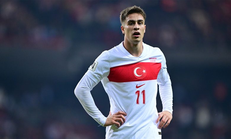 Kenan Yıldız-Arda Güler ikilisi buluşuyor 19 Real Madrid, yollarını ayırmaya hazırlandığı Vinicius Junior'un yerine milli yıldızımız Kenan Yıldız'ı almak için düğmeye bastı
