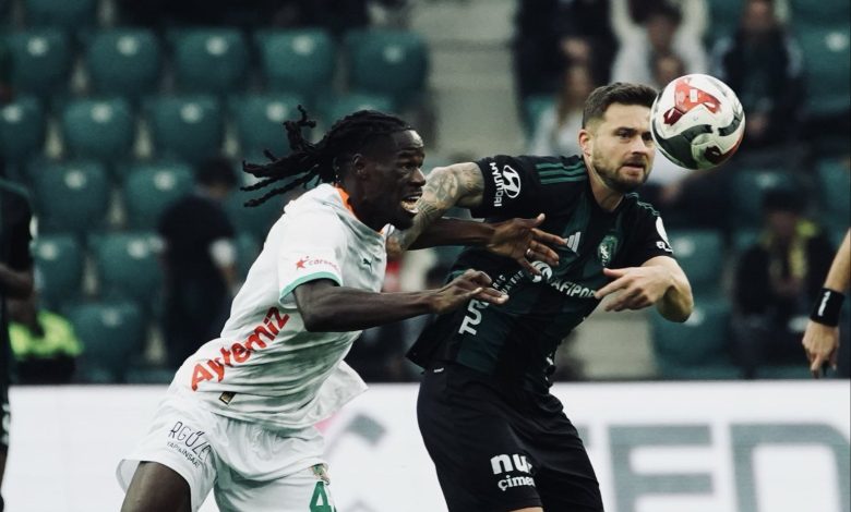 Kocaelispor seriye bağladı 15 Trendyol Süper Lig'de ilk 7 haftada kazanamayan Kocaelispor, Alanyaspor'u Tayfur Bingöl'ün harika golüyle yenerek 3'te 3 yaptı