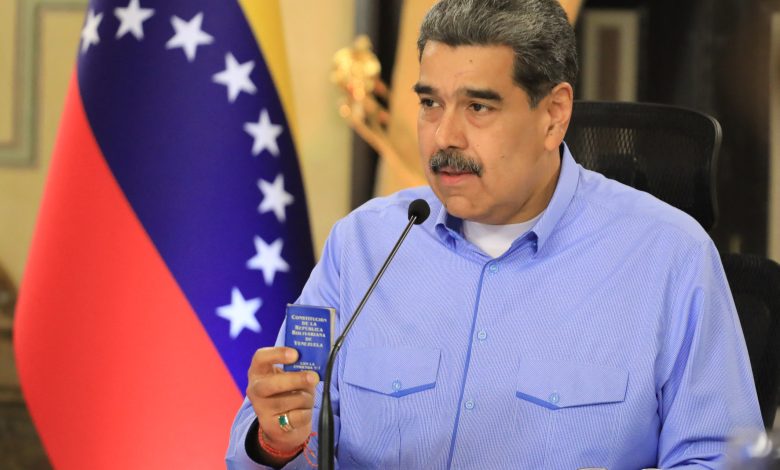 Venezuela Devlet Başkanı Nicolás Maduro, ABD’nin Karayipler’e dünyanın en büyük savaş gemisini göndermesini “savaş provokasyonu” olarak nitelendirdi.