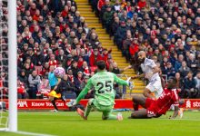 İngiltere Premier Lig’de Manchester United, 62. saniyede Bryan Mbeumo’nun golüyle öne geçtiği Liverpool deplasmanında 2-1 galip geldi