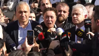 Ahmet Minguzzi davasında şok karar! 1 Mahkeme heyeti, Ahmet Minguzzi’yi bıçaklayan ve tekmeleyen iki sanığa 24 yıl hapis cezası, diğer iki sanık hakkında beraat ve tahliye kararı verdi