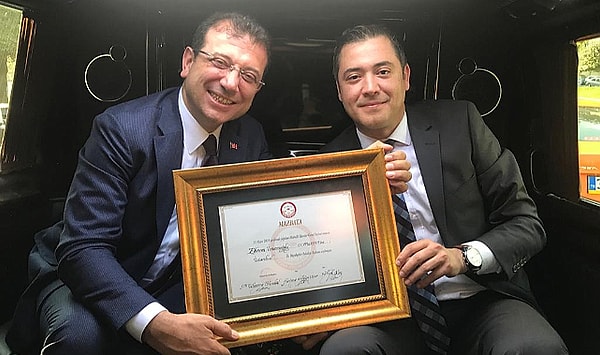 Murat Ongun’un eşinin şirketine 706 bin TL ödeme gönderilmiş 1 Reklamcı Ali Yakut, Murat Ongun’un eşi Gözdem Ongun’a ait takı şirketine 706 bin TL gönderdiğini itiraf etti.