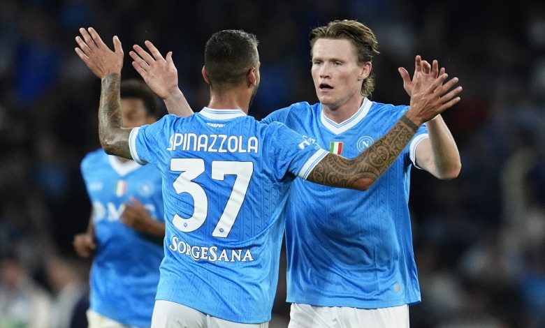 Napoli, Inter’i dağıttı 14 İtalya Ligi’nde son şampiyon Napoli, Inter’i 3-1 yenerek zirveyi tamamen karıştırdı