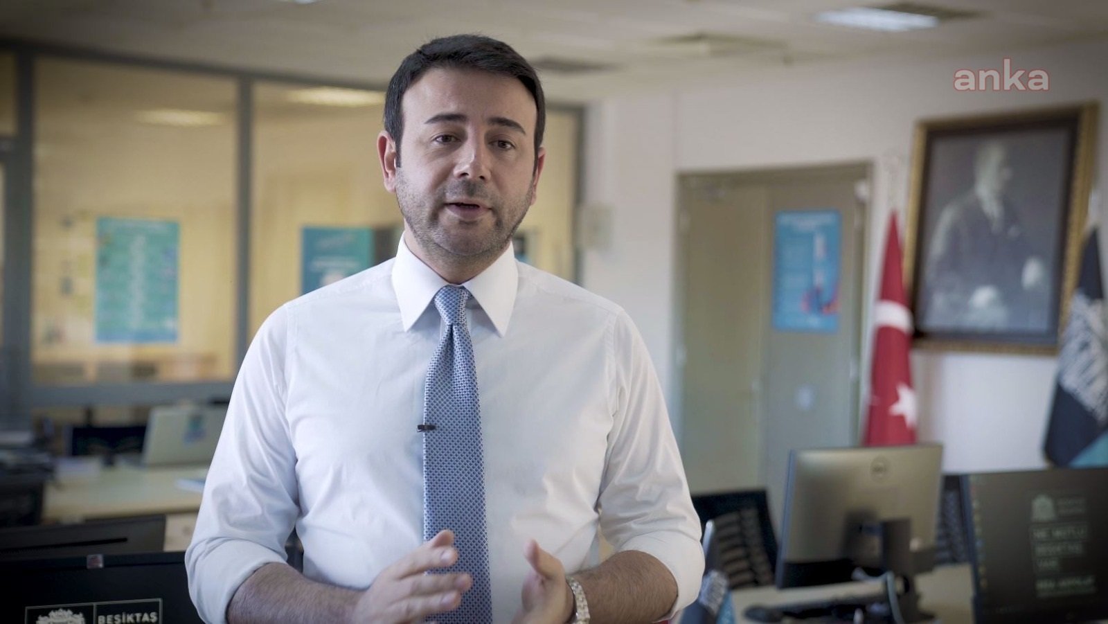 Rıza Akpolat’a 415 yıl hapis 1 Suç örgütü lideri Aziz İhsan Aktaş ile ilgili iddianame hazırlandı. CHP'li belediye başkanları hakkında istenen cezalar da belli olurken Rıza Akpolat’a 415 yıl hapis talep edildi