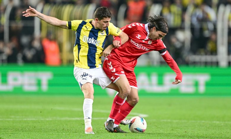 Sivas'ta vergi rekortmeni Yunan! 13 Sivasspor'un Yunan oyuncusu Charilaos Charisis, Sivas'taki iş insanlarını geride bırakarak 2024 yılı vergi rekortmenleri arasında 2. oldu