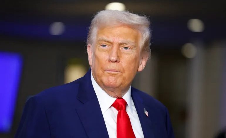 Trump: İsrail Gazze’de bombardımanı durdurmalı 11 ABD Başkanı Donald Trump, Hamas’ın ateşkes planına kısmi onay vermesinin ardından İsrail’e Gazze’deki saldırıları derhal sonlandırma çağrısı yaptı.