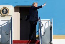Donald Trump, dolandırıcılık ve kimlik hırsızlığı suçlarından hapis cezası alan eski Temsilciler Meclisi üyesi George Santos’un cezasını affetti.