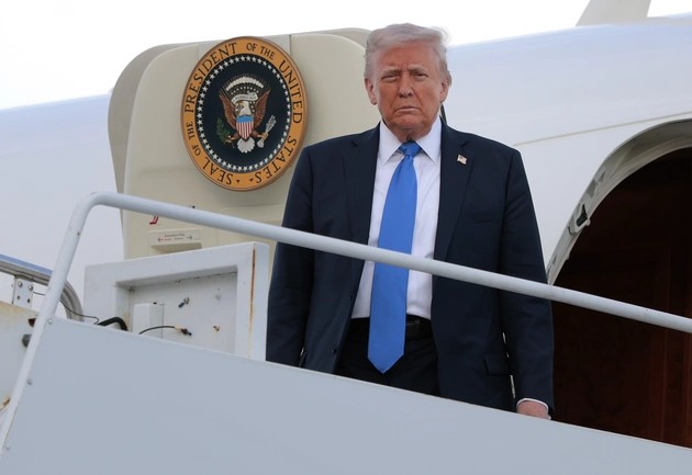 Trump görüşmeler için İsrail'de 1 ABD Başkanı Donald Trump, Gazze’deki ateşkes ve esir takası anlaşmasının ardından yaptığı açıklamada, Türkiye’nin barış sürecindeki rolünü övgüyle değerlendirdi.
