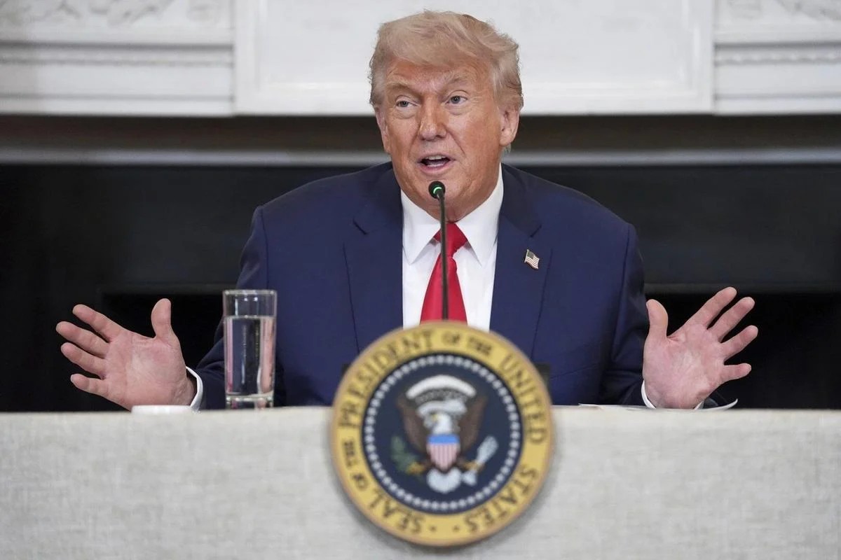 Trump’ın “bir dostu”ndan 130 milyon dolar: Pentagon bağışı onayladı 1 ABD’de devam eden hükümet kapanmasının etkileri büyürken, Pentagon’un ismi açıklanmayan bir bağışçıdan 130 milyon dolar aldığı açıklandı.