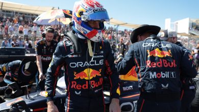 Max Verstappen iddialı duruma geldi 3 Formula 1 ABD Grand Prix’sinde birinci olan Max Verstappen, genel klasmanda lider durumdaki Oscar Piastri ile farkı 40 puana indirdi