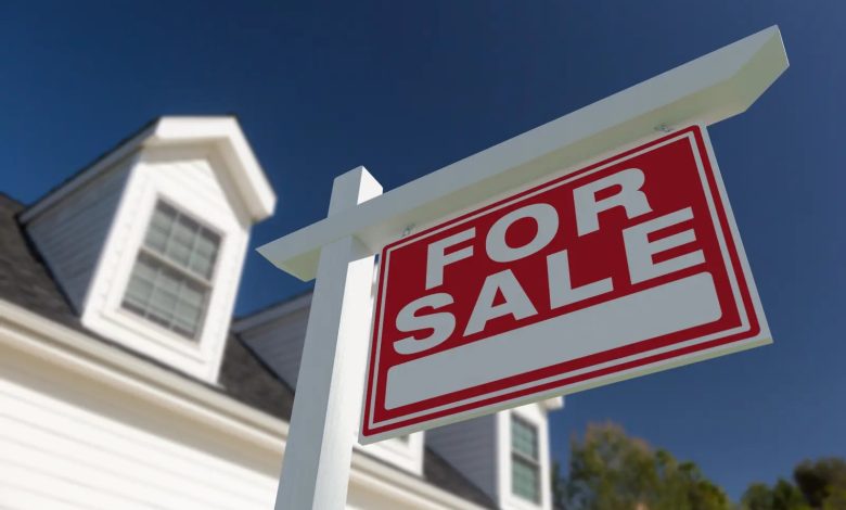 ABD'de ikinci el konut satışları ekim ayında yükseldi 9 ABD’de ikinci el konut satışları ekimde aylık bazda yüzde 1,2 artarak piyasa beklentilerinin üzerine çıktı.