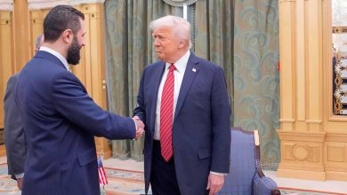 Suriye lideri Ahmed el-Şaraa, Trump’la görüşmek üzere Washington'da 1 Suriye’nin yeni Devlet Başkanı Ahmed el-Şaraa, ülkesinin 1946’daki bağımsızlığından bu yana ABD’yi ziyaret eden ilk Suriyeli lider oldu.