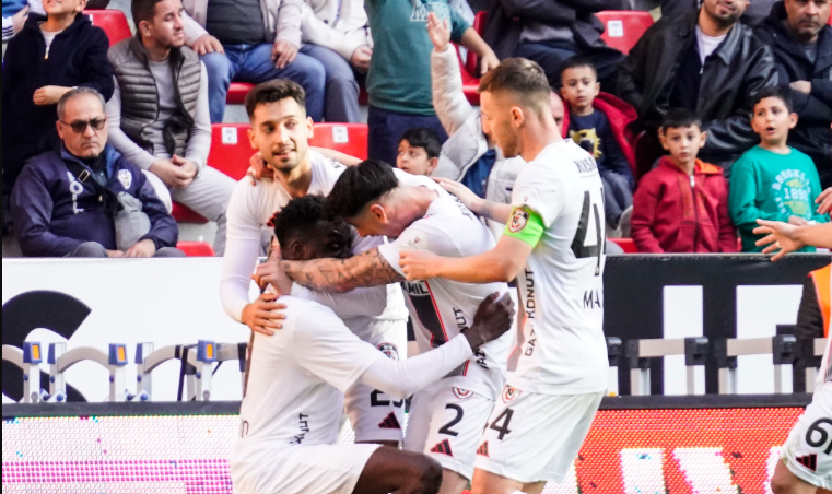 Trendyol Süper Lig’de Gaziantep FK, Kayserispor deplasmanında 3-0 kazanarak 3 maç aradan sonra galip geldi