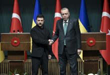 Cumhurbaşkanı Recep Tayyip Erdoğan ve Ukrayna Devlet Başkanı Volodimir Zelenskiy, Ankara’daki görüşmelerinin ardından ortak basın toplantısı düzenledi.