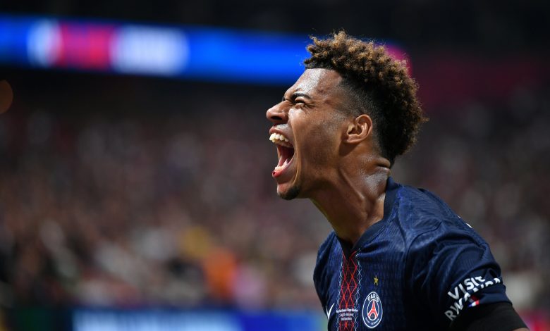 Altın çocuk Desire Doue 1 Desire Doue, 2025 yılında Avrupa'da yılın en iyi 21 yaş altı erkek futbolcusu seçilerek Golden Boy Ödülü'nü kazandı