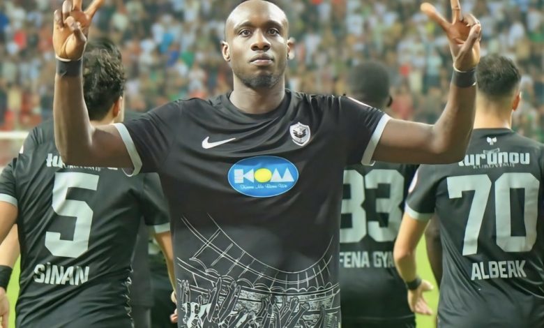 Mbaye Diagne’den 12’de 12 8 Amed SK’nın Hatayspor’u 2-1 yendiği maçta iki kez fileleri havalandıran Mbaye Diagne, 12 karşılaşmada 12 gole ulaştı
