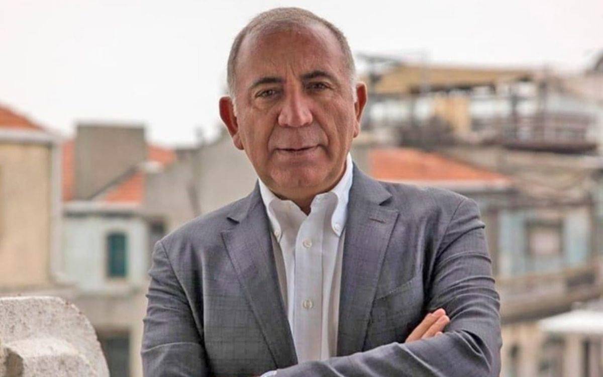 CHP’nin 38. Olağan İstanbul İl Kongresi’nin iptaline ilişkin davada mahkeme, duruşmayı 27 Şubat 2026’ya erteleyerek kayyum Gürsel Tekin’in görevini sürdüreceğine hükmetti.