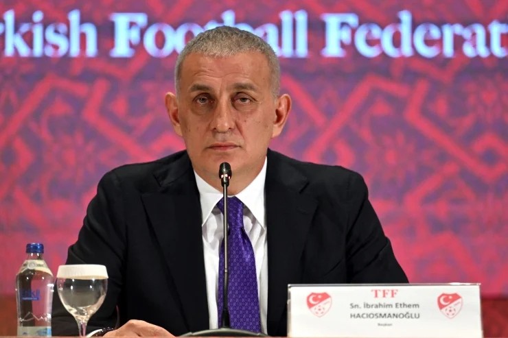 TFF (Türkiye Futbol Federasyonu) Başkanı İbrahim Hacıosmanoğlu başsavcılık, Interpol ve UEFA’yla ortaklaşa biçimde futbolda illegal bahis soruşturması da yürütüldüğünü açıkladı.
