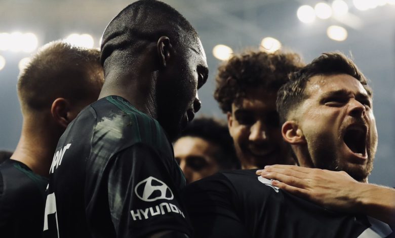 Galatasaray 225 gün sonra kaybetti 6 Kocaelispor deplasmanında 1-0 mağlup olan Galatasaray, Trendyol Süper Lig'de 19 maç sonra ilk yenilgisini aldı