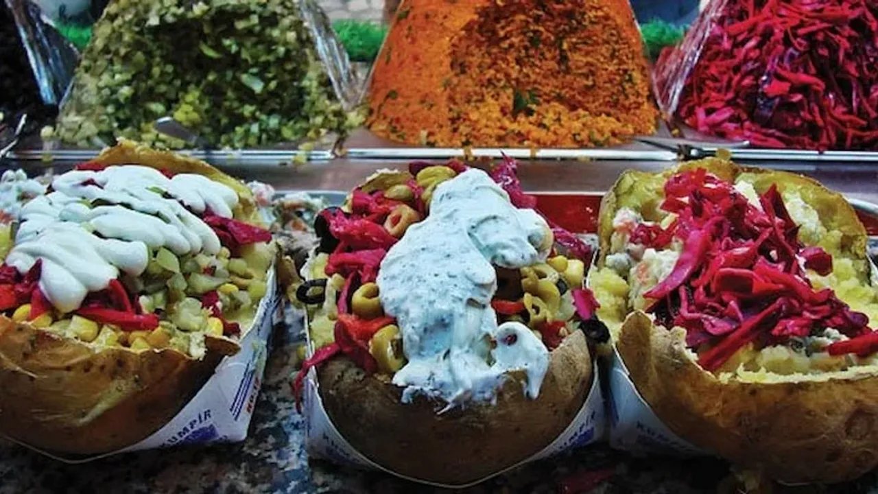 Ortaköy’de kumpir ve midye faciası