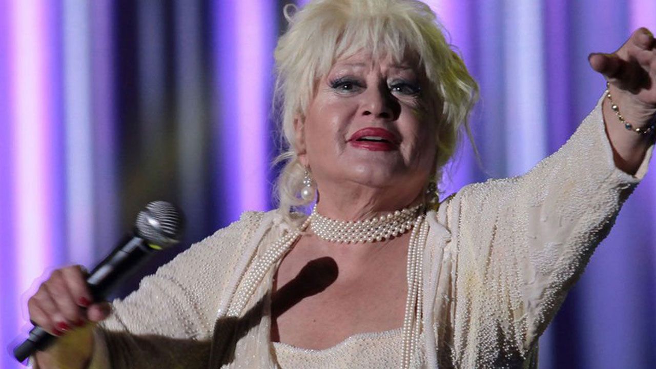 Kalp rahatsızlığı sebebiyle geçtiğimiz günlerde hastaneye kaldırılan Muazzez Abacı, 78'inci doğum gününde hayatını kaybetti.